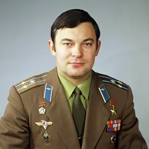 Romanenko: Cosmonaut Yuri Romanenko, 1980