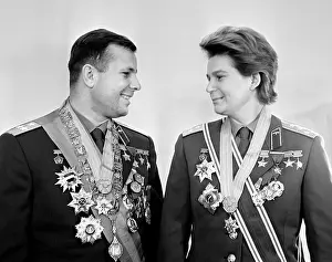 Cheredintsev: Cosmonauts Yu.Gagarin and V.Tereshkova