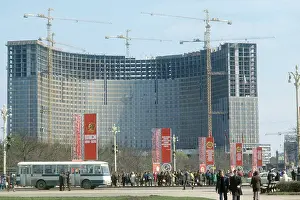 Kosmos: Cosmos Hotel under construction, 1978