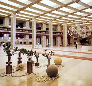 Lobby: Cosmos Hotel in Moscow, 1980