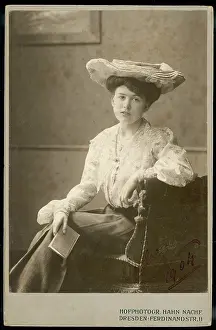 Pinned: COSTUME/PHOTO 1904