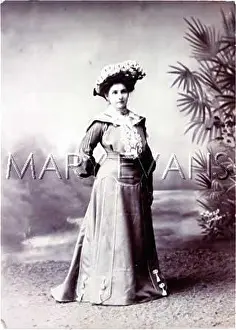 Chemisette: COSTUME PHOTO CIRCA 1905