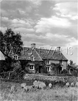 Coln: COTSWOLD COTTAGES