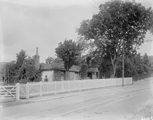 Tramline: Cottage near Courtleet Bottom, Barnehhurst