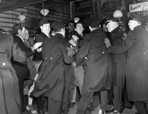 Volksbund: Counter-demonstrators at the meeting of the German Ameri