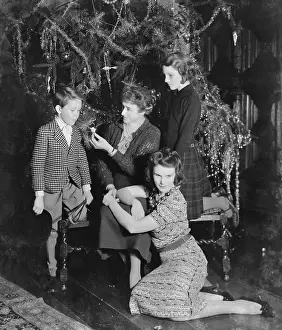 Rosse: The Countess of Rosse with Mrs Messel