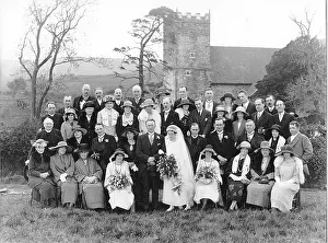 Country wedding group photo