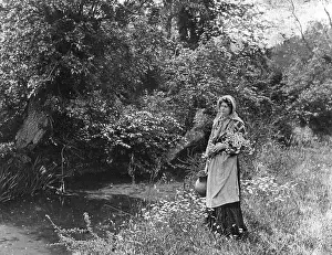 Graystone: Countrywoman going to the spring