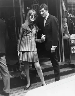 Suitably: A COUPLE ON CARNABY ST