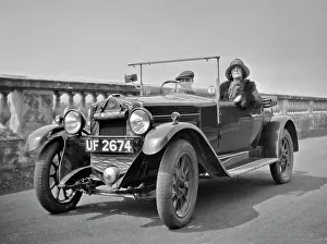 Headlamps: Couple in an open-topped car
