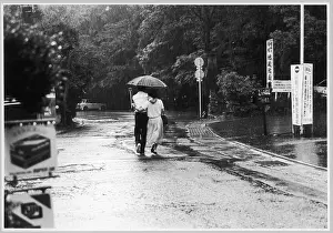Brolly: COUPLE IN THE RAIN/KYOTO