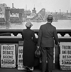 Hoardings: Couple on Waterloo Bridge, London