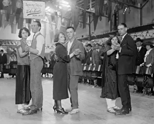 Bsloc1608: Three couples about to begin a round of Marathon