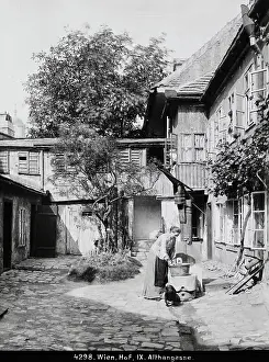 Courtyards: Courtyard of a house at Althangasse