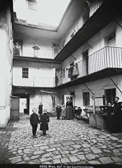 Courtyards: Courtyard at Liechtensteinstrasse
