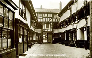 Glos: The Courtyard, New Inn, Gloucester