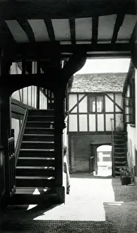Winchcombe: Courtyard, Old George Inn, Winchcombe, Gloucestershire