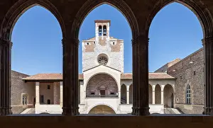 Pons: Courtyard, Palace of the Kings of Majorca, Perpignan