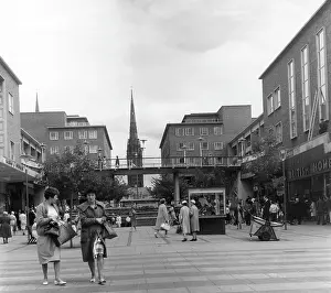 Pedestrianised: COVENTRY SHOPPING CENTRE