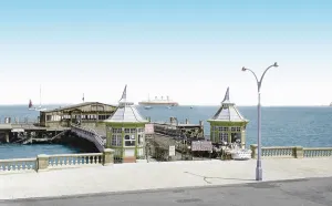 C1950: Cowes, the Old Pier c1950