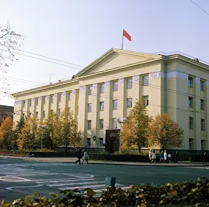 Karelian: CPSU Regional Committee, 1976