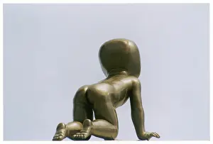 Crawling: CRAWLING BABY SCULPTURE