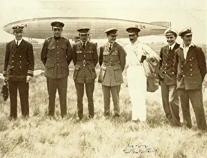 Lansdowne: Some of the crew in front of the R34