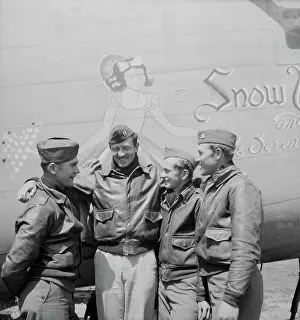 Bonding: Crewmembers of a B-24 bomber of the U.S. Army