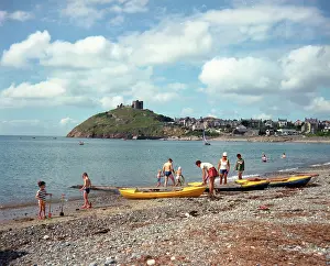 The J Salmon Image Archive: Criccieth - Beach and Castle