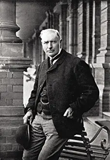 Hearne: CRICKETER, HEARNE