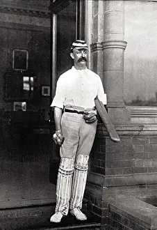 Graham Hales Colllection: CRICKETER, SCOTT