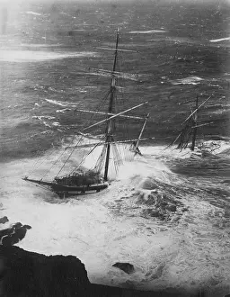 Rigged: The Cromdale wrecked at Bass Point, The Lizard, Cornwall