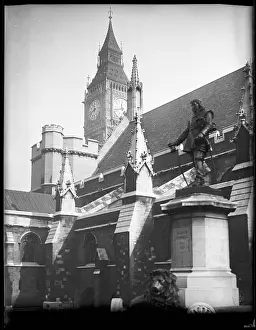 Hamo: CROMWELL STATUE LONDON