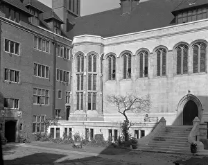 Madame Yevonde (mary Evans): Crosby Hall