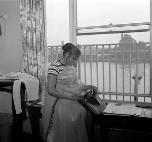 Madame Yevonde (mary Evans): Crosby Hall