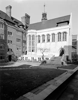 Madame Yevonde (mary Evans): Crosby Hall