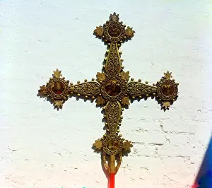 Romanovs: Cross behind the altar, in the Church of ?
