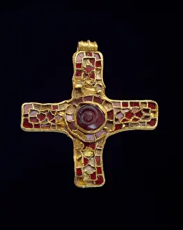 Garnets: Cross (Holderness Cross)