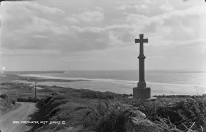 Pembrokeshire: Cross Overlooking Freshwater West