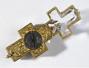 Dial: Cross-shaped watch