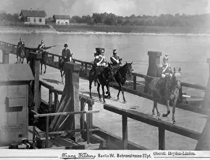Uhlan: Crossing on the Rhine bridge