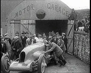 Wheeling: A Crowd Of Civilians Watching A Group Of Civilians