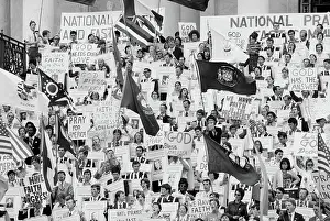Impeachment: crowd - demonstration - Richard Nixon - rally