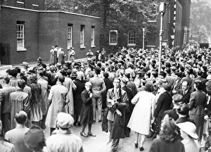 Concerning: Crowd in Downing Street, 1939