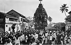 Officiating: Crowd during a Hindu procession in India