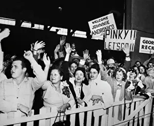 Usns: crowd - Korean War - POW's - celebration