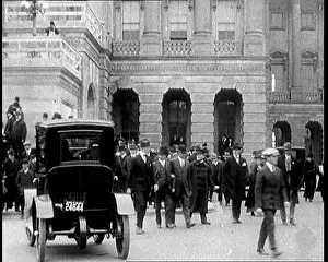 Motorcars: Crowd Outside A Building In Washington, District