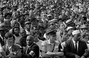 Desegregation: Crowd of people at the Lincoln Memorial during