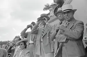 Hialeah: Crowd - Spectators - Horse Race
