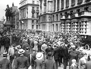 Manpower: Crowds gathered outside War Office in August 1914, WW1
